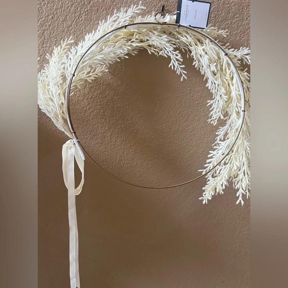 NWT threshold ring faux pampas grass wreath 22”